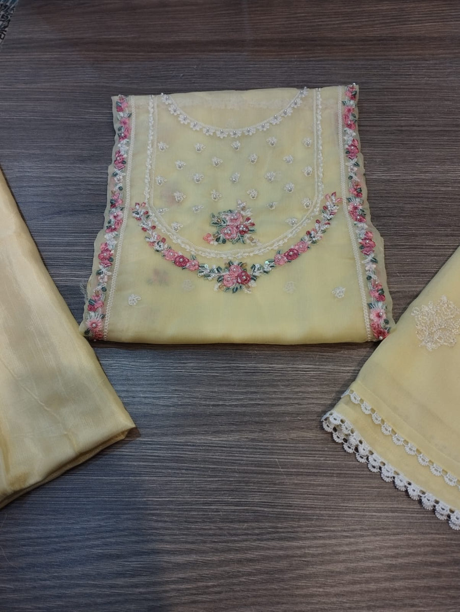 Agha Noor 3 Piece Pure Chiffon Embroidered Suit | S112034-2700 main image 0