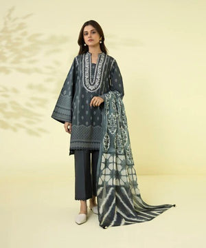 Sapphire Embroidered Lawn 3 pc - 08931