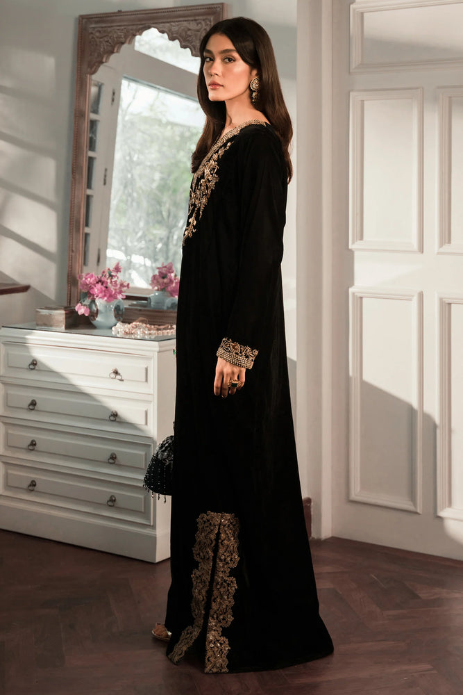 Ammara Khan Luxury Kaftan Black 5000 mico Velvet 3 pc 09593
