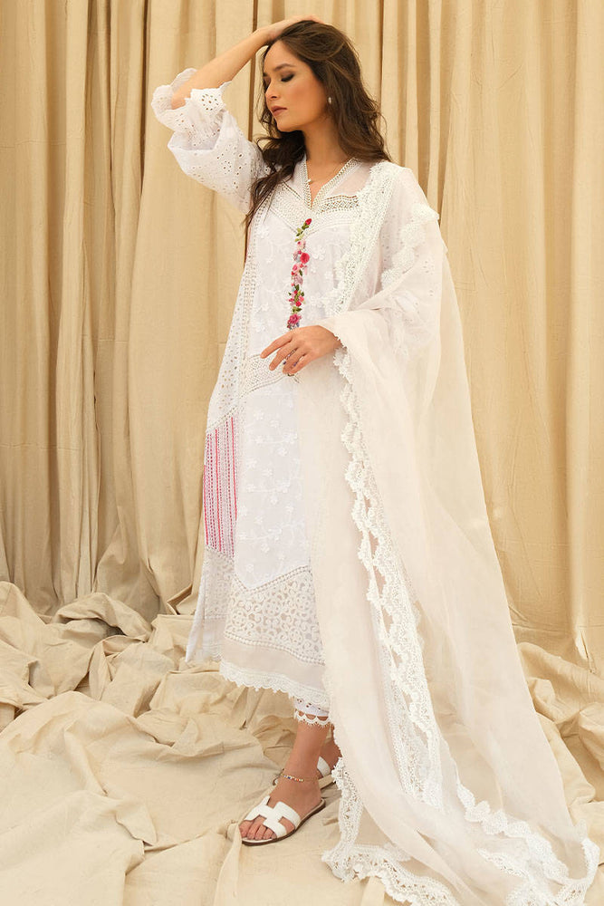 
            
                Load image into Gallery viewer, Farida Hassan Luxe Pret WHITE PATCHWORK Chickenkari Lawn 3 pc - 08699
            
        