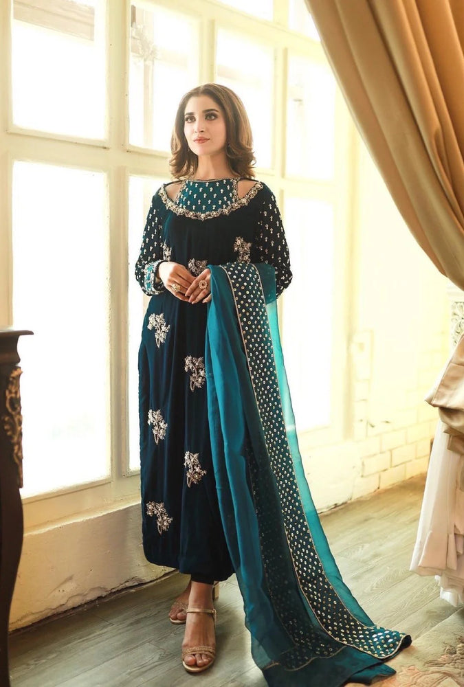 Afrozeh Velvet 9000 Festive 3 Piece Dress - 20532