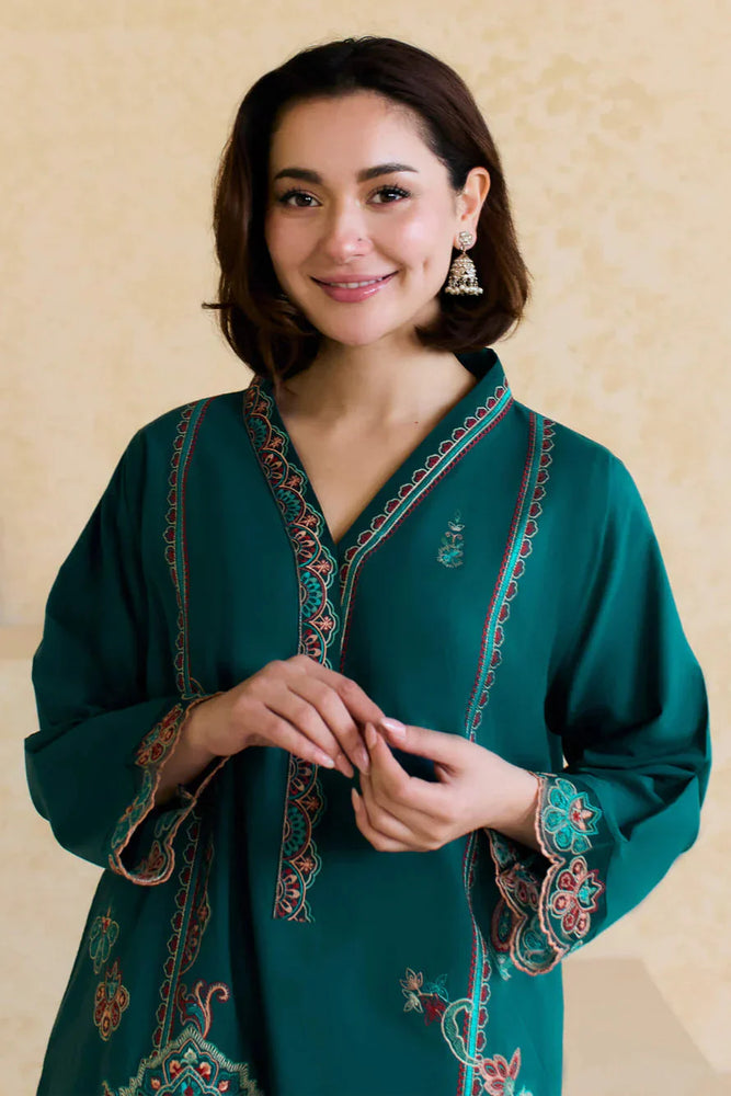 Hania Amir Dhanak Embrodiered Winter 2 Piece Dress - J1070