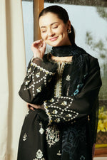 Jade Dhanak Embroidered 3 Piece Winter Dress - 0109