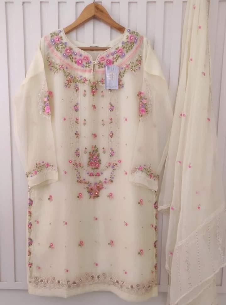 
            
                Load image into Gallery viewer, Agha Noor Chiffon Dress 2 pc - 07980 - Stitched
            
        