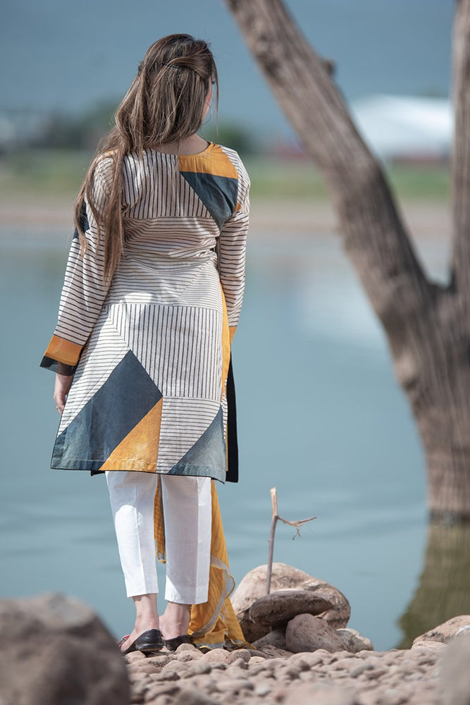 Limelight - 01613 3 Pc Linen Dress with Wool Shawl Dupatta