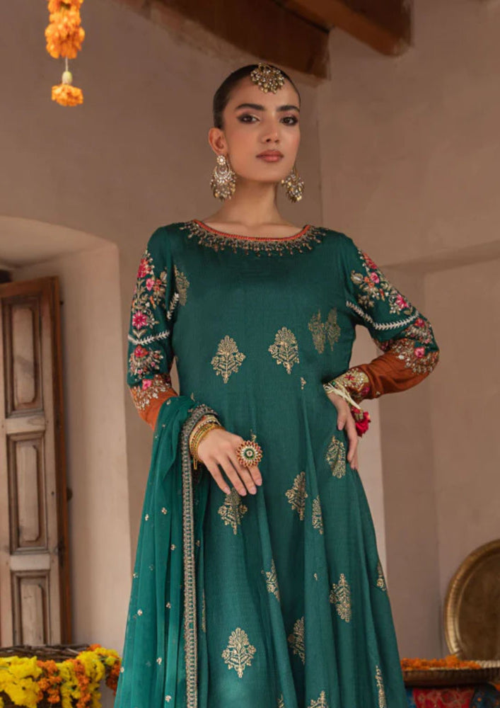 
            
                Load image into Gallery viewer, MariaB Embroidered Lawn 3 pc - 08597
            
        