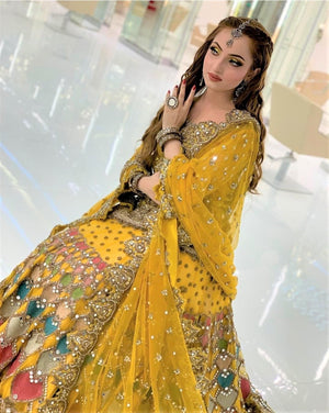 
            
                Load image into Gallery viewer, Kashee&amp;#39;s Mehndi Net Maxi 3 pc - 07872
            
        