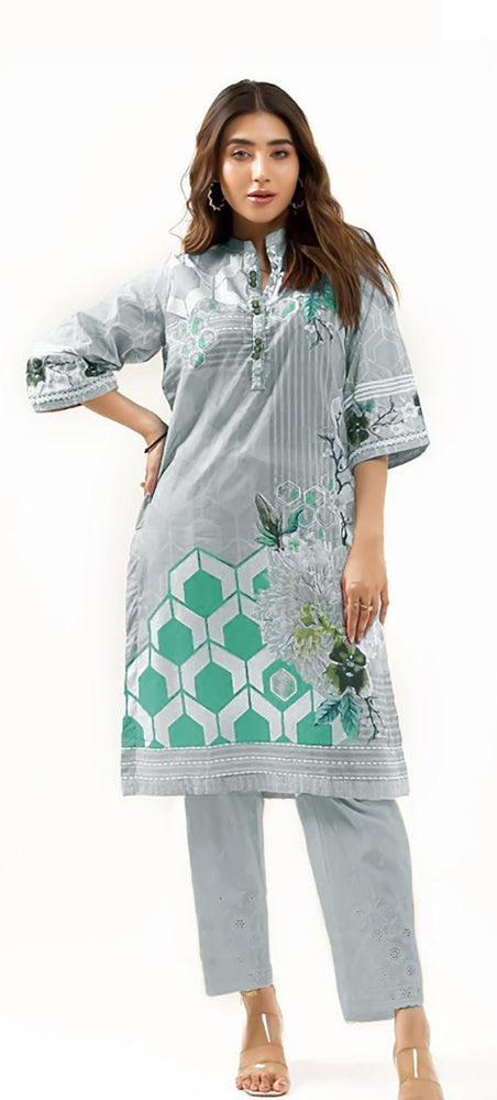
            
                Load image into Gallery viewer, Gul Ahmed 04038 - 3 PC Pure Lawn Dress
            
        
