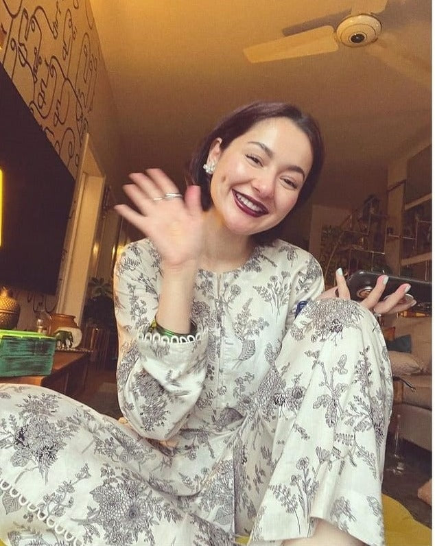 
            
                Load image into Gallery viewer, Hania Amir Khaddar 2 pc - 07873 - Stitched
            
        