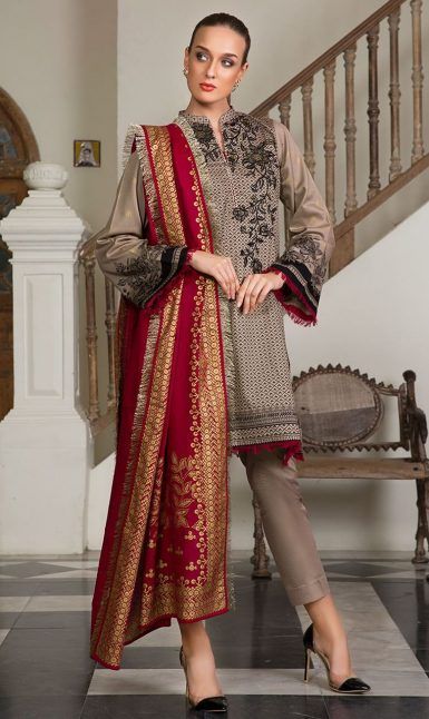 
            
                Load image into Gallery viewer, Orient 06721 - 3 PC Pure Lawn Dress
            
        